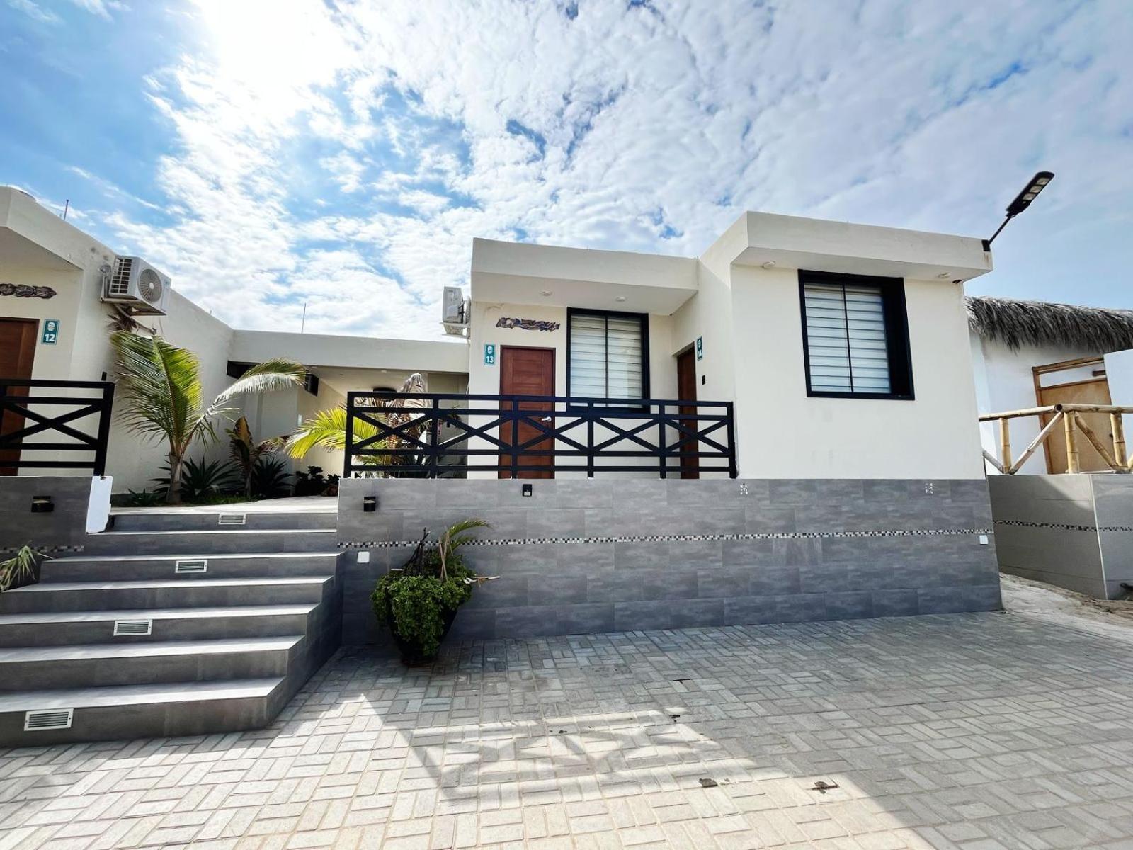 Riviera Vichayito Hotel Exterior photo